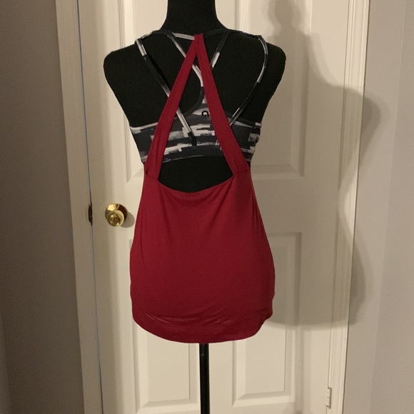 Hyba  Athletic Top - Picture 3 of 4